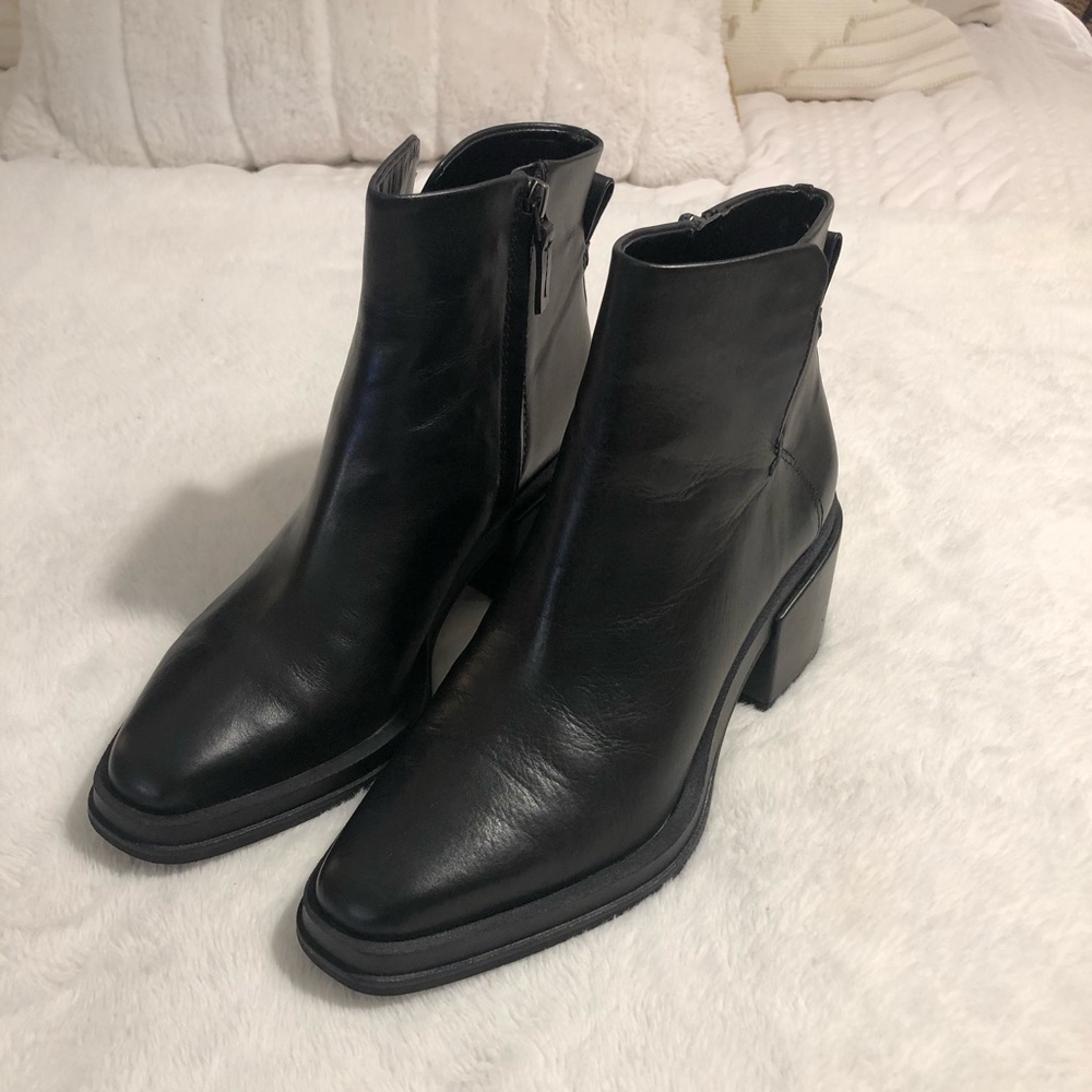 Franco Sarto Doren Agress Bootie